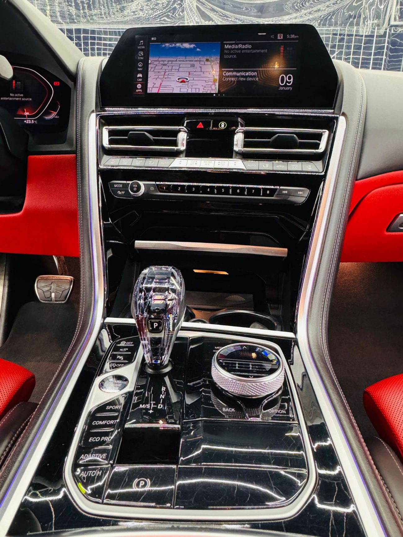 بي أم دبليو 840i Std 3.0L Sportback 2022 BMW 840I GCC full option with Service contract till April 20227 or 60k