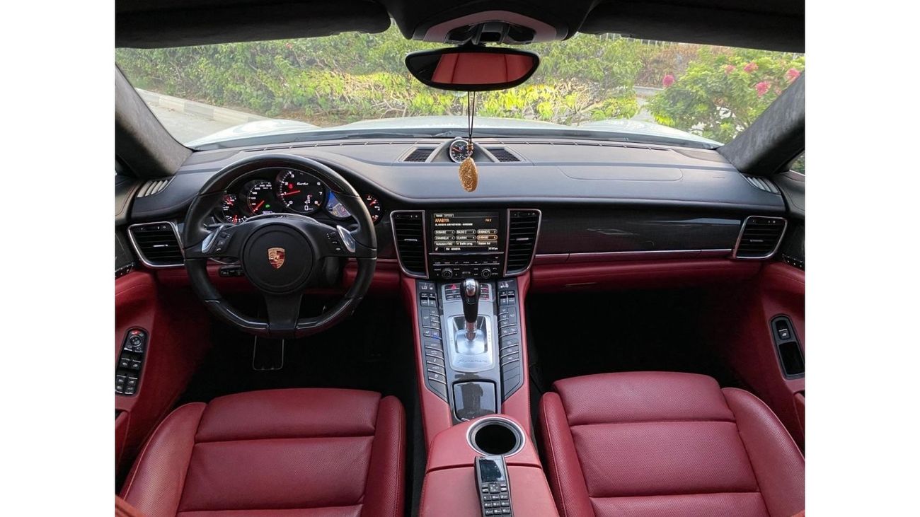 Porsche Panamera SUMMER OFFER - WARRANTY - FULL SERVICE HISTORY - AL NABOODAH