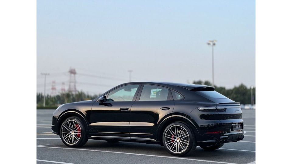New Porsche Cayenne GTS 2023 for sale in Dubai 607011