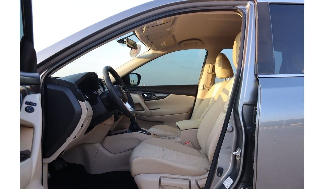 نيسان إكس تريل S 2.5L (169 HP) FWD (5 Seater)