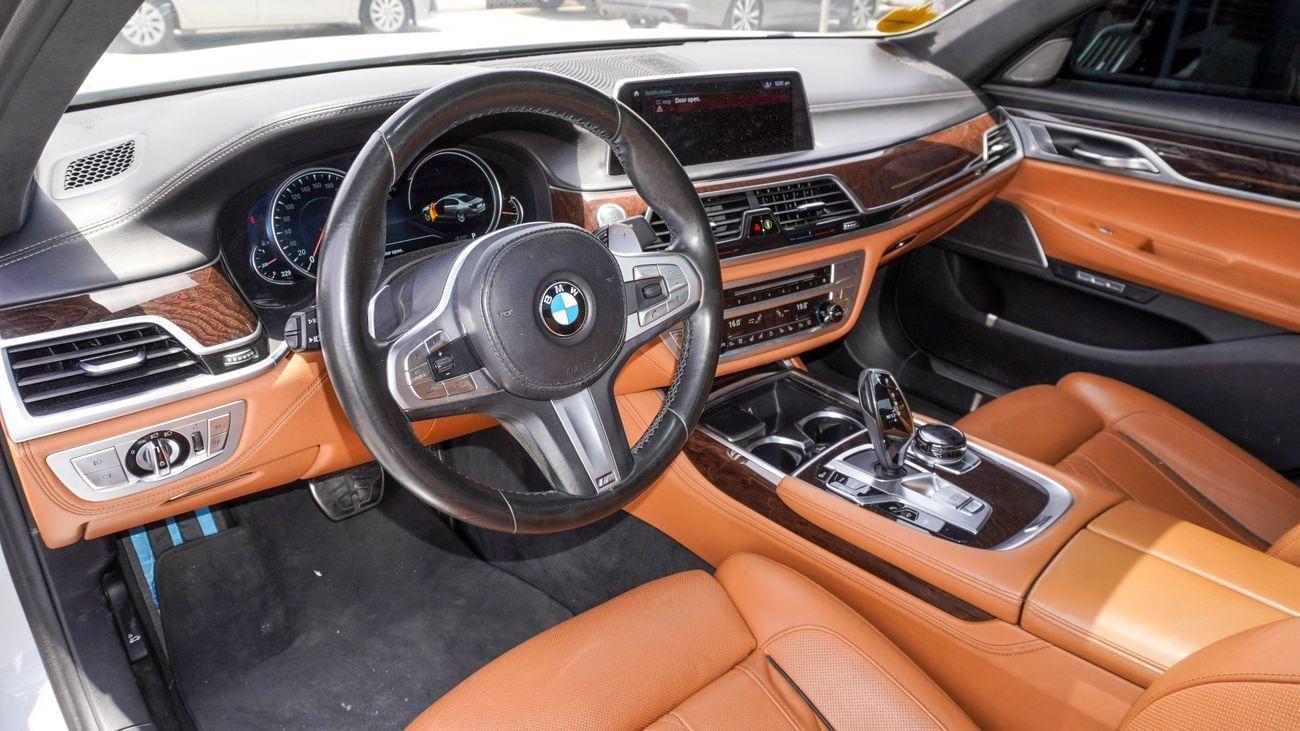 بي أم دبليو 740Li