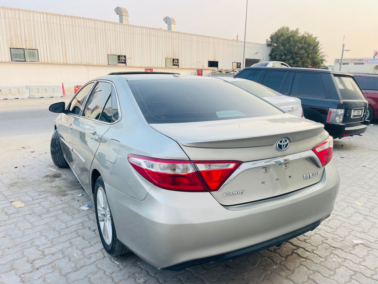 تويوتا كامري XLE 2.5L