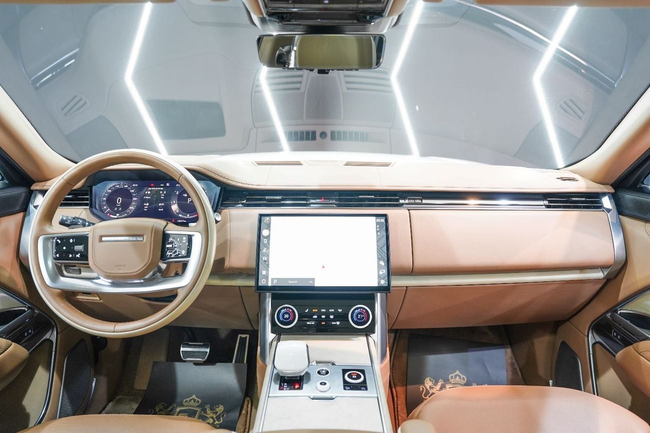 لاند روفر رينج روفر Vogue SV LWB, Executive Class Rear Seats, Al Tayer Warranty + Service!!