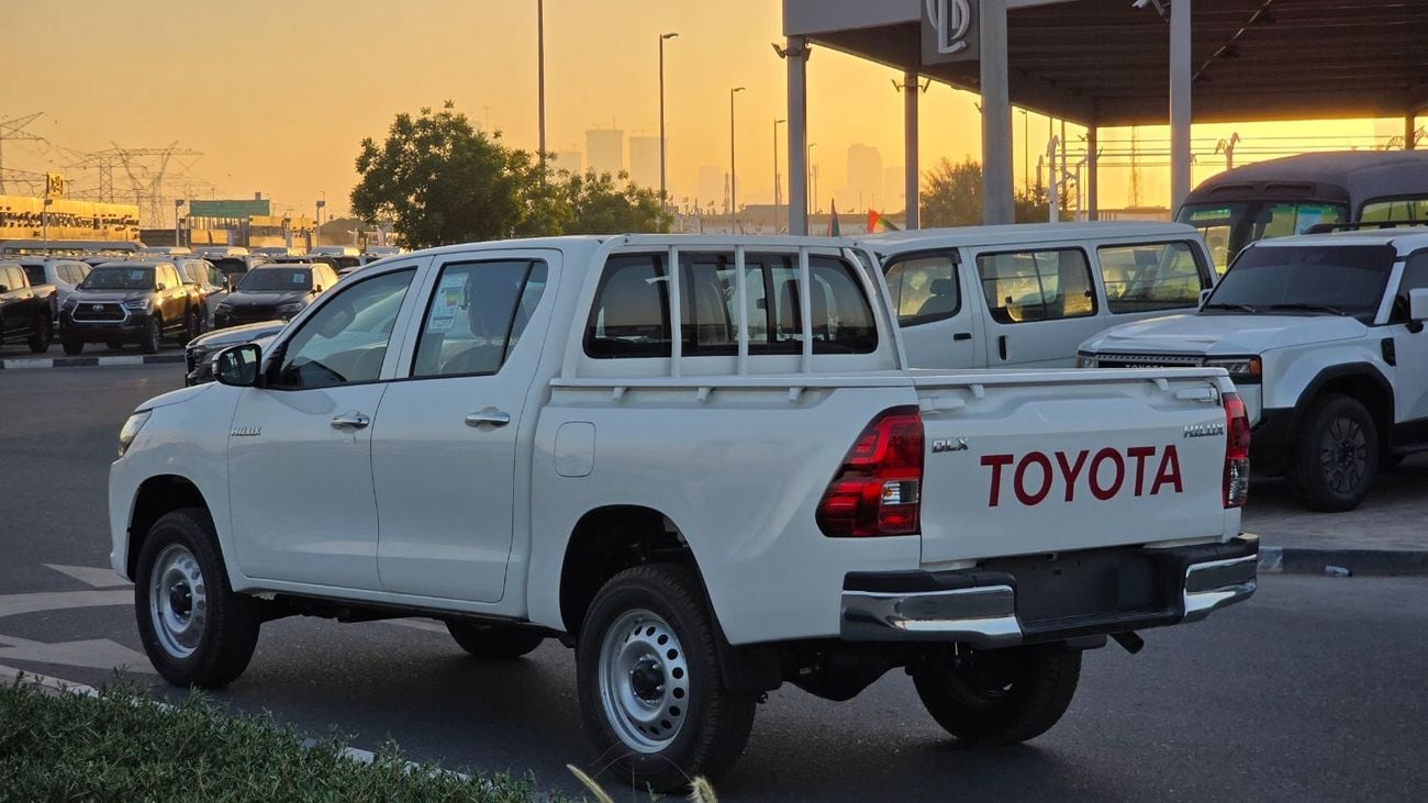 Toyota Hilux 2026 TOYOTA HILUX D/C 2.4L A/T WHITE (DLX WITH POWER WINDOWS)