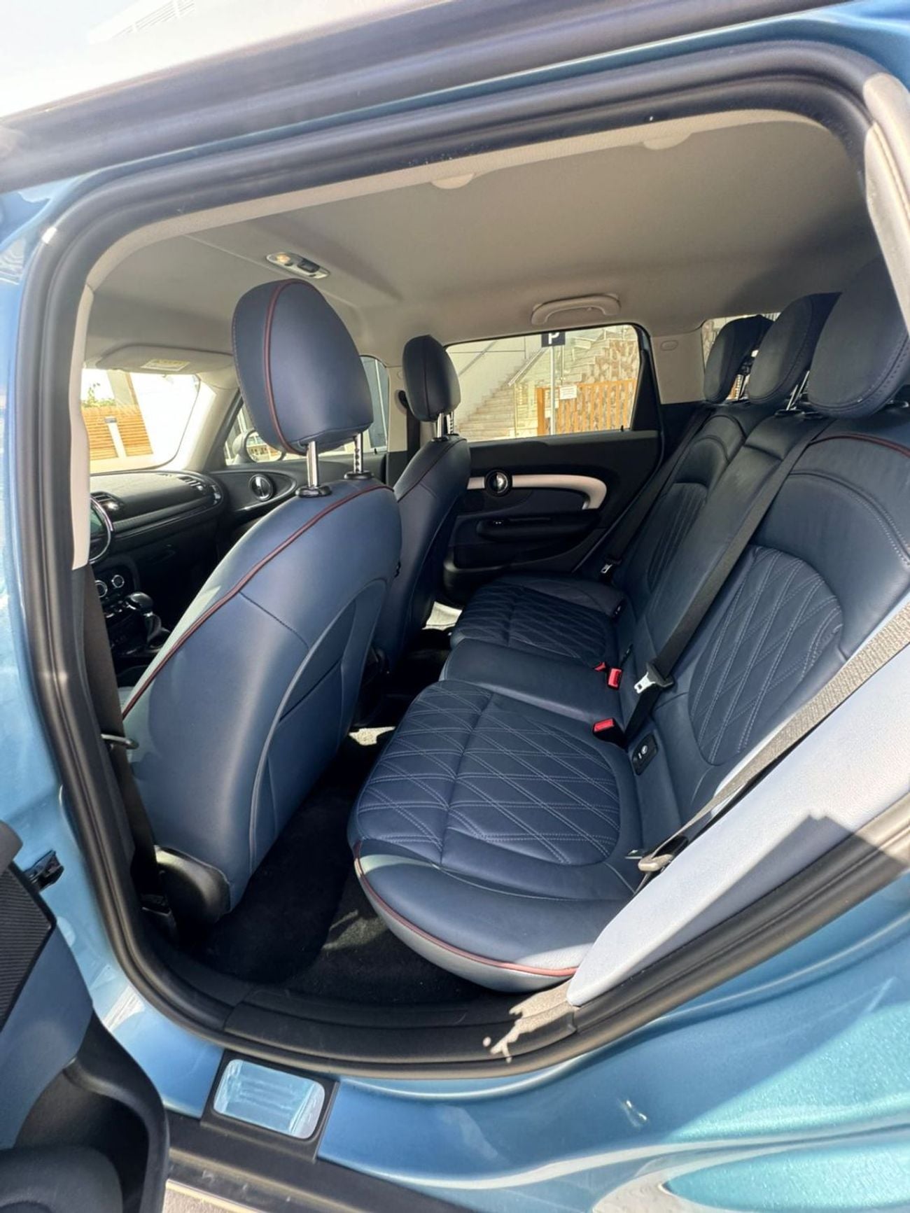 ميني وان كلوب مان