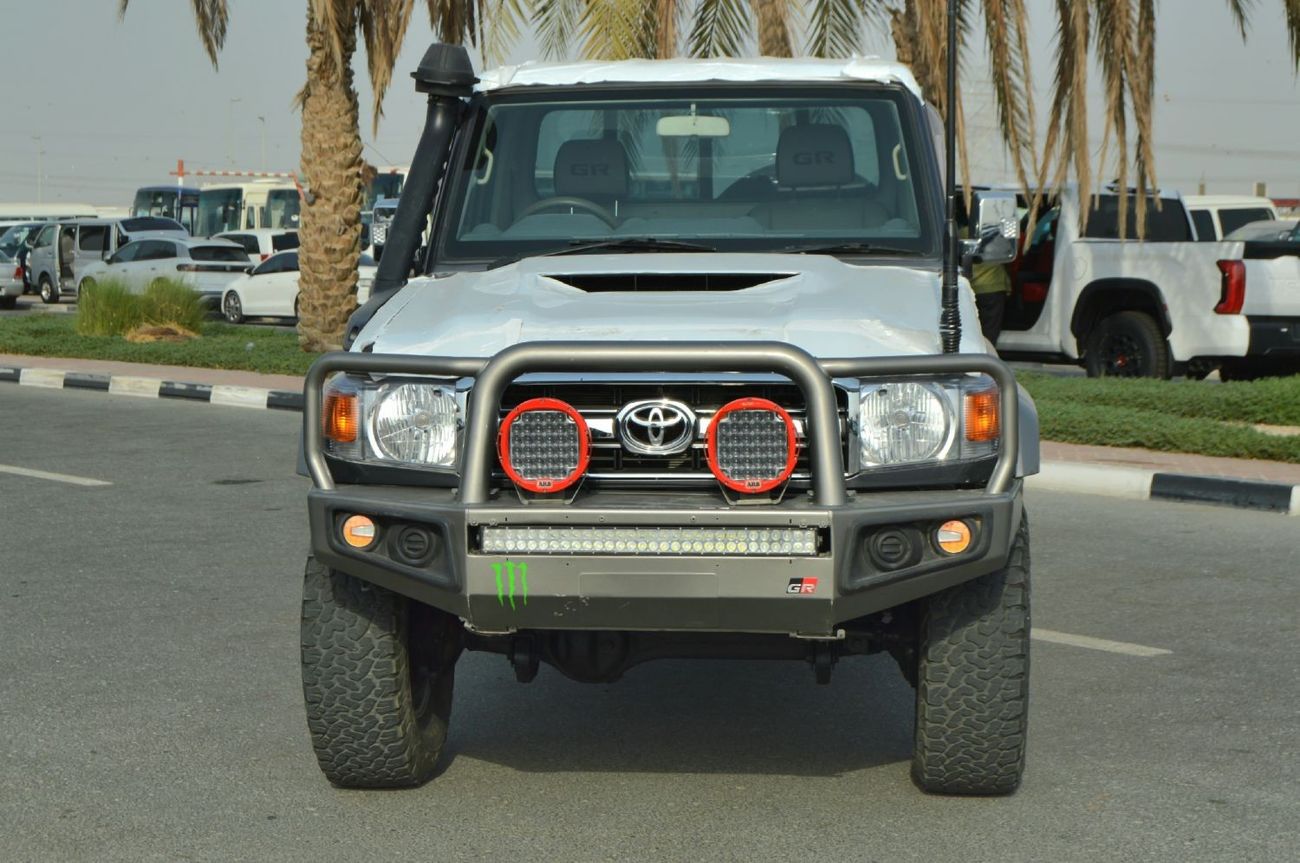 Toyota Land Cruiser Pick Up GX