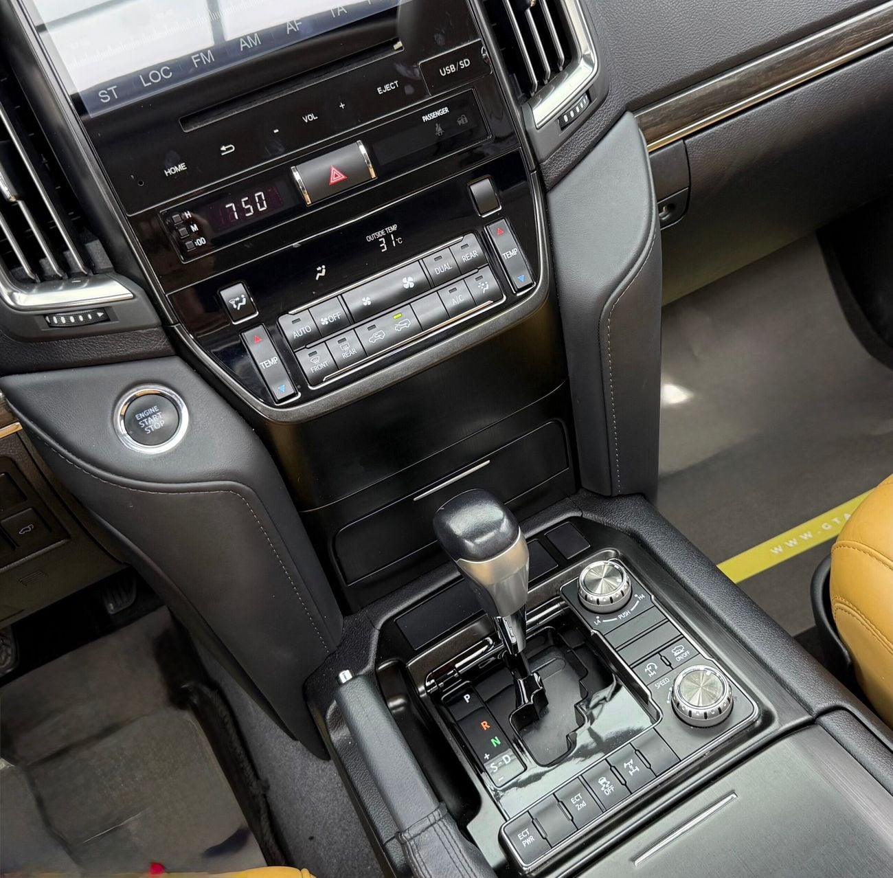 تويوتا لاند كروزر