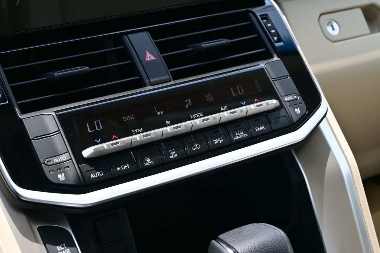 Toyota Land Cruiser GXR 4.0L Toyota Land Cruiser GX-R 4.0L V6 Petrol, 4WD