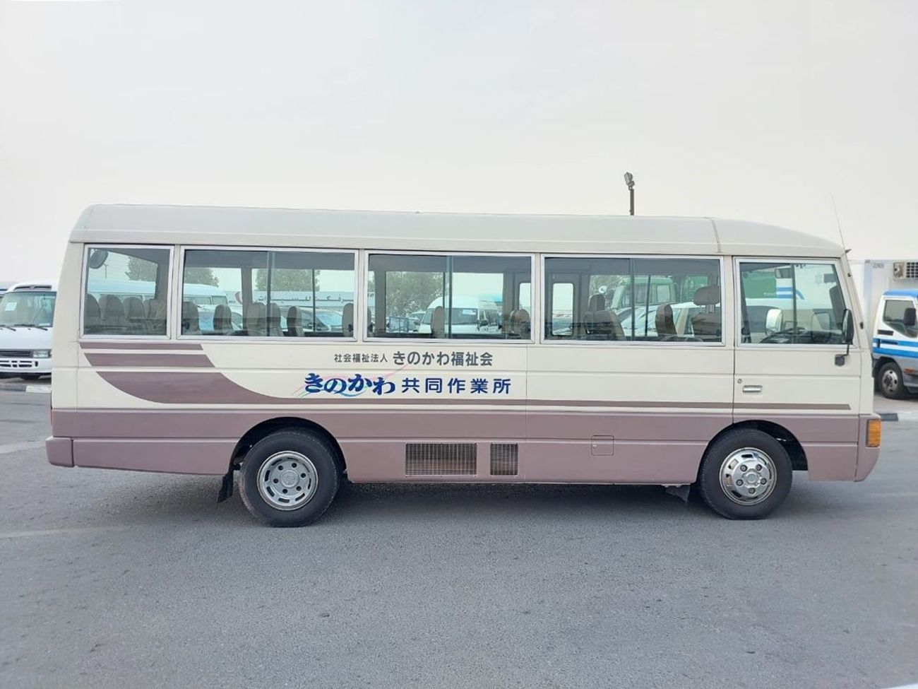 نيسان سيفيليان NISSAN CIVILIAN BUS RHD 1998 MODEL 4.1 L DIESEL AUTOMATIC(PM02455)
