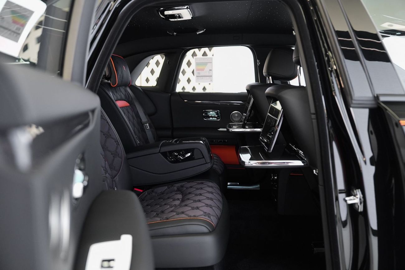 Rolls-Royce Ghost 6.75T Short Wheelbase