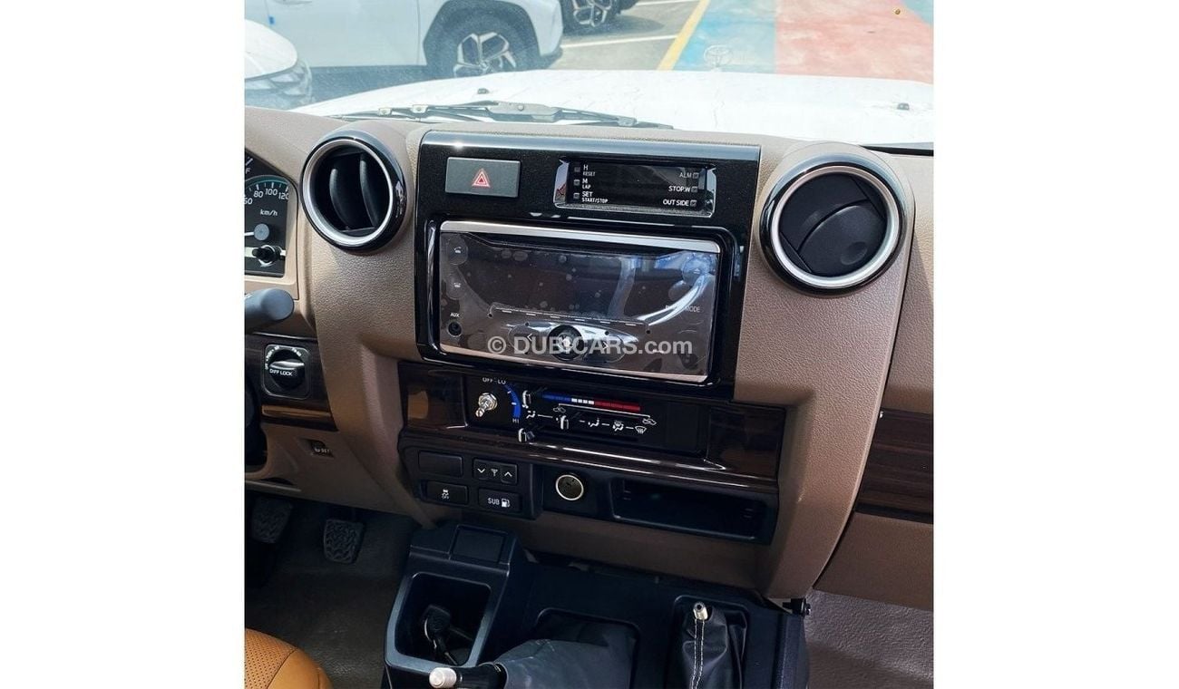 Toyota Land Cruiser Pick Up PICKUP 70th LX1 4.0Ltr. S-Cab-PETROL-70th Anniversary Editon 2022