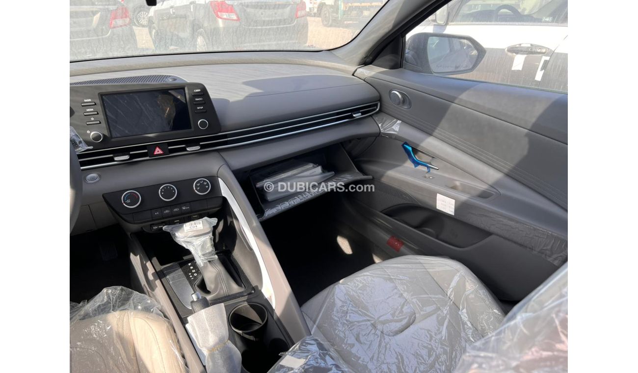 Hyundai Elantra Premier,1.6L Petrol, 16 “Black Alloy Rims, Sunroof ,DVD Camera, Rear A/C ( CODE # HYE22)