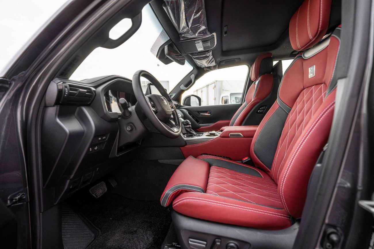 تويوتا لاند كروزر GR-S 3.3L DIESEL A/T WITH MBS VIP AUTOBIOGRAPHY SEAT AND ROOF STAR LIGHT