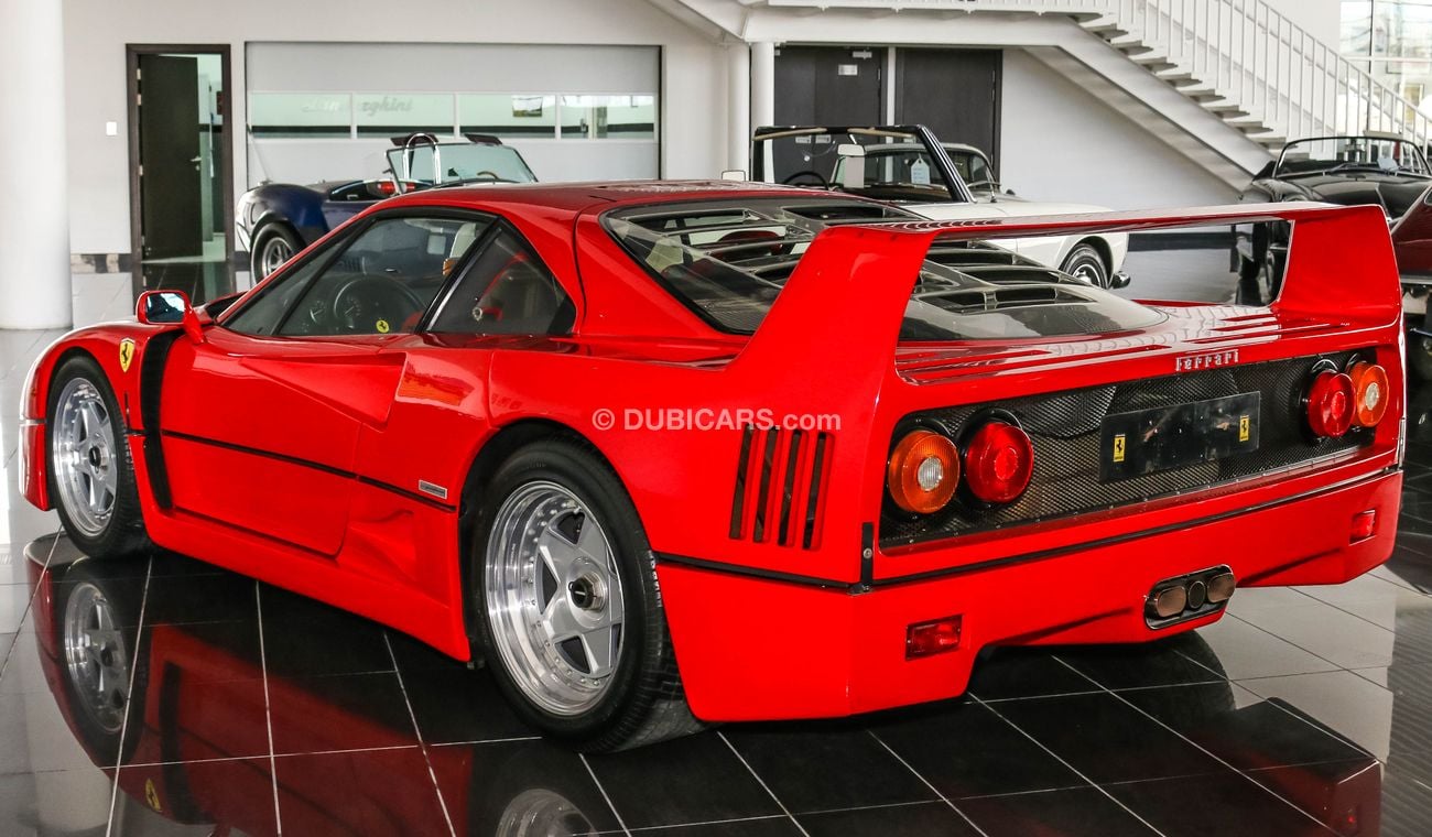 فيراري F40 Twin-Turbocharged V8