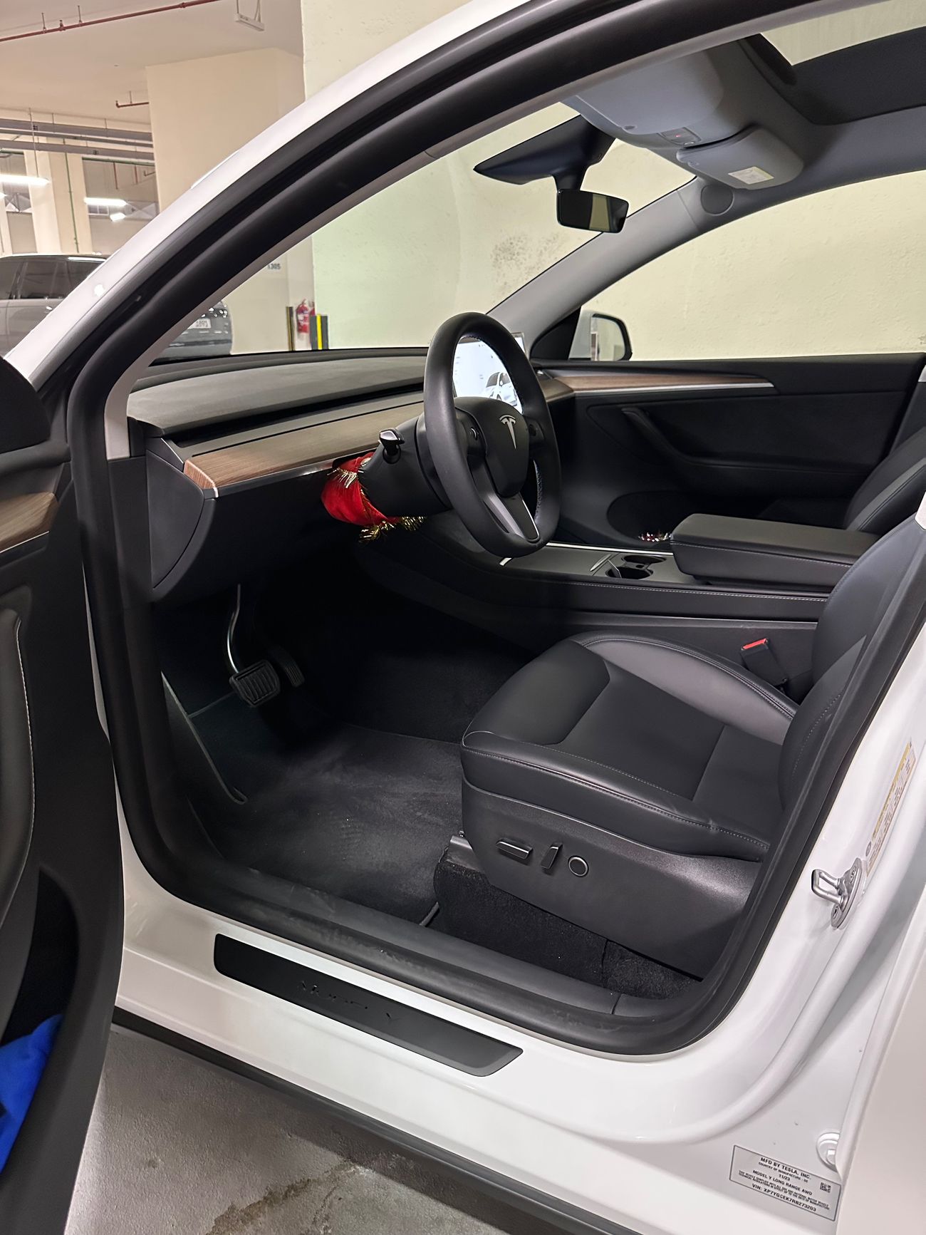Tesla Model Y Long Range (AWD)