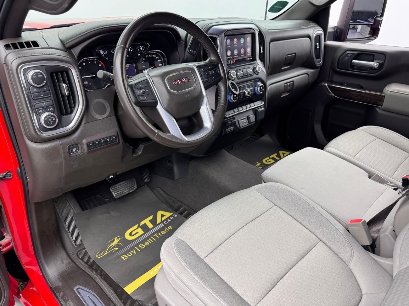 GMC Sierra 2020 GMC Sierra 3500 HD SLE, 1 Year warranty, Full Service History, Excellent Condition, GCC