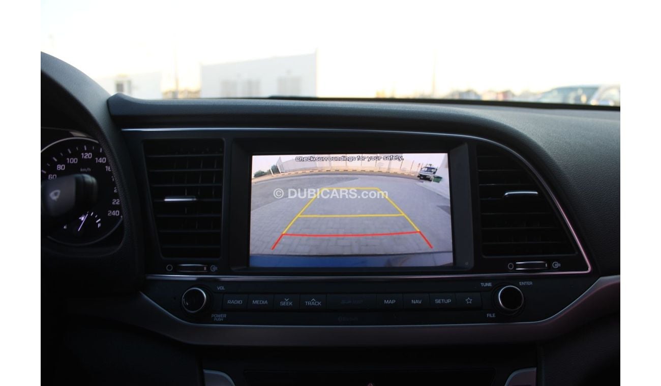 Hyundai Avante Hyundai Avante 2018 imported papers from Korea customs, in excellent condition, without accidents, v