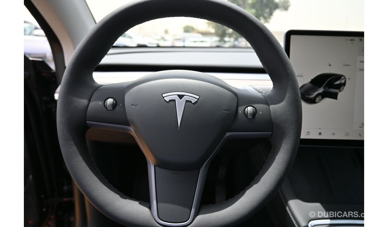 Tesla Model Y Tesla Model Y 2022 Fully Electric Car, Autopilot , 360 camera , gray, 19 Inches Alloy,