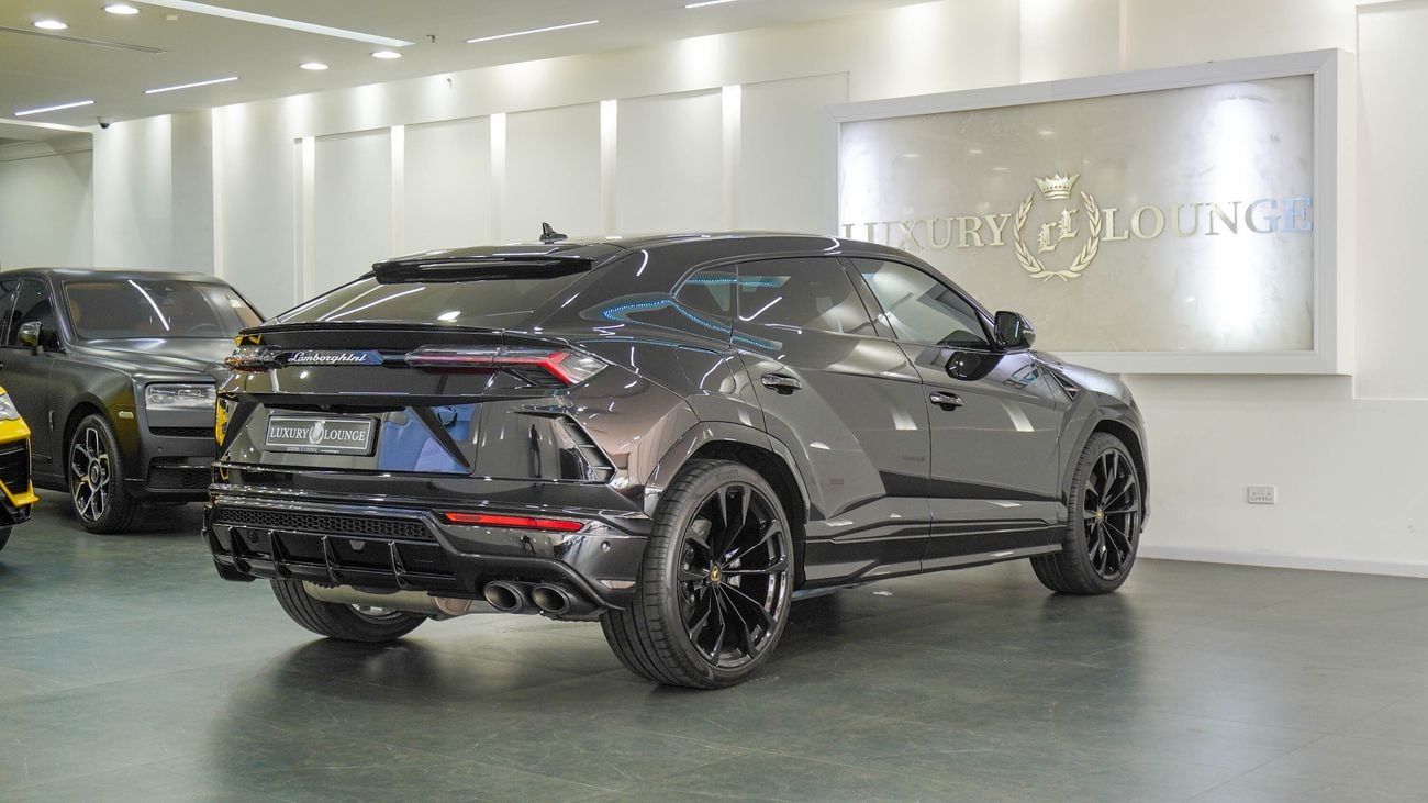 لامبورغيني اوروس