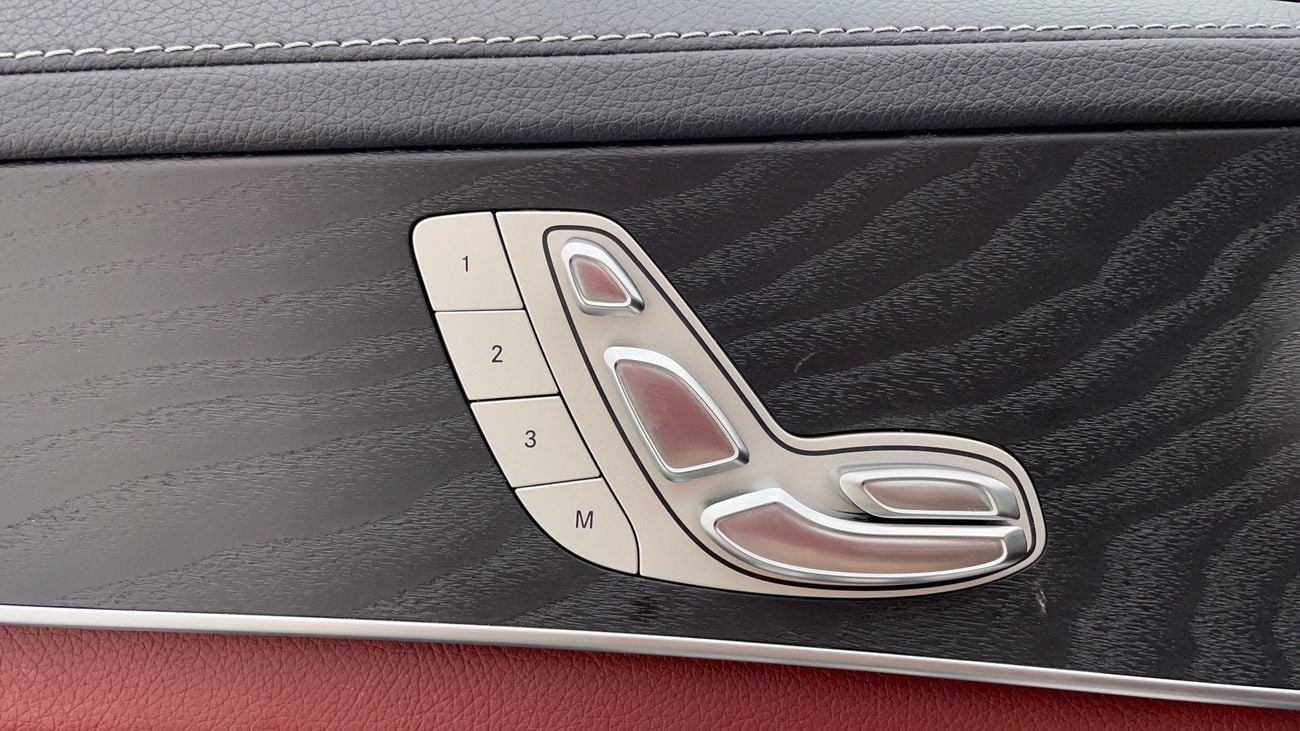 Mercedes-Benz C 300 PREMIUM + AMG SPORT PACK 2 | Zero Down Payment | Free Home Test Drive