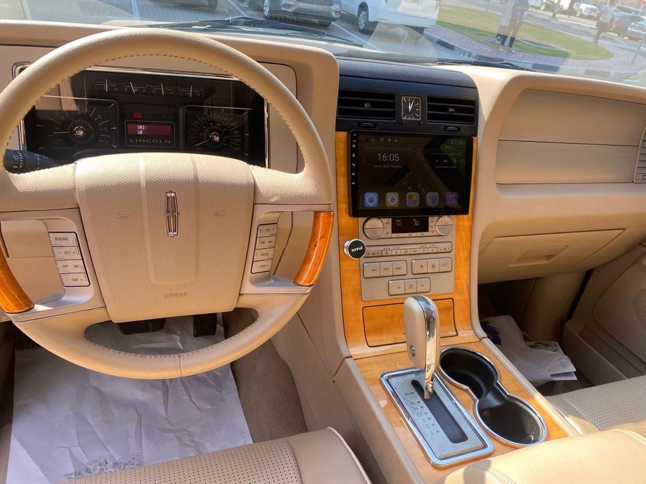 Lincoln Navigator