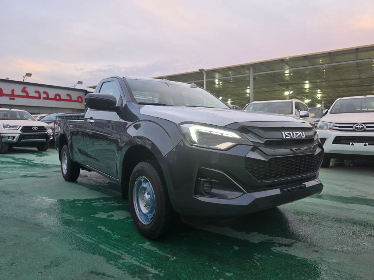 إيسوزو D ماكس Isuzu D-MAX Single Cab 1.9 Diesel 2026 – غمارة واحدة | 1.9 ديزل | أوتوماتيك | رمادي