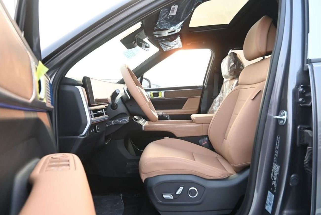 Hyundai Santa Fe Hyundai Santa Fe 2.5L Turbo, AWD Petrol, Model 2024, Color Grey (Export Price)