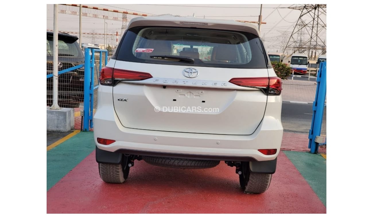 تويوتا فورتونر Toyota Fortuner GX A/T 4X2 2.7L V4 2022 MODEL WHITE COLOR