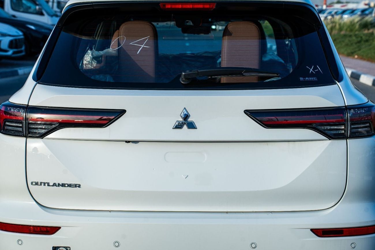 ميتسوبيشي آوتلاندر HIGHLINE 2026 Mitsubishi Outlander 2.5L 4x4 Automatic SUV