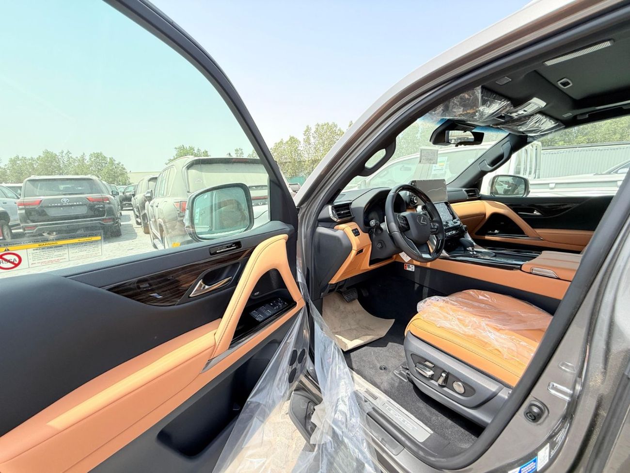 Lexus LX 700h Signature