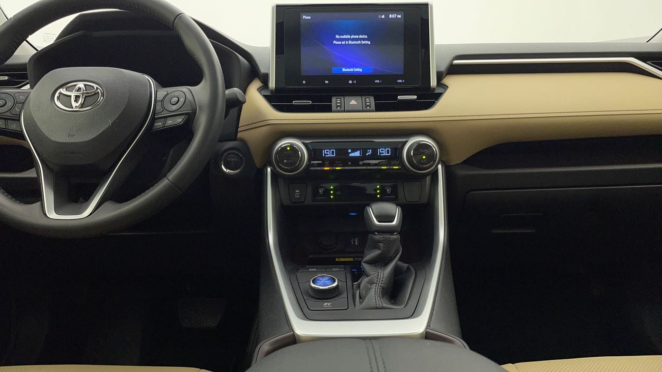 تويوتا راف ٤ VXR HEV 2.5 | بدون دفعة مقدمة | اختبار القيادة في المنزل