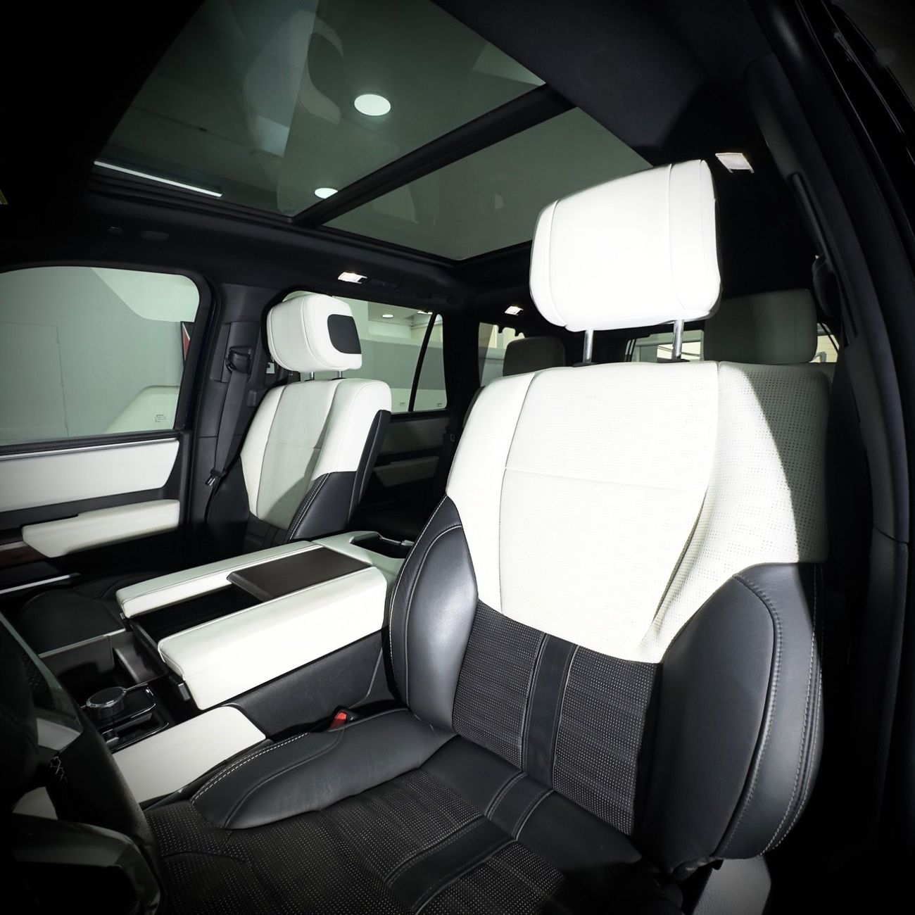 Toyota Sequoia Capstone