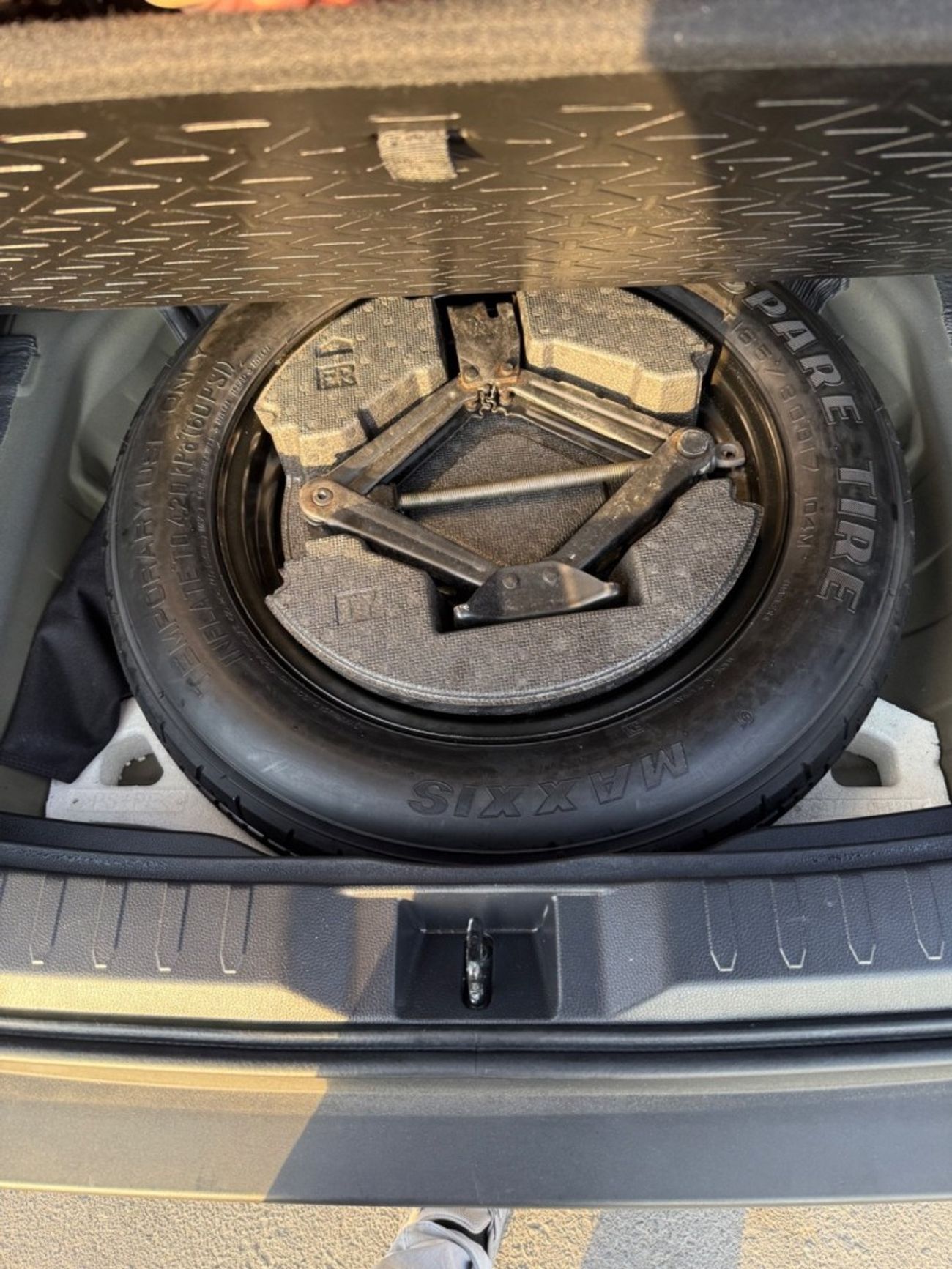 Toyota RAV4 XLE 2.5L