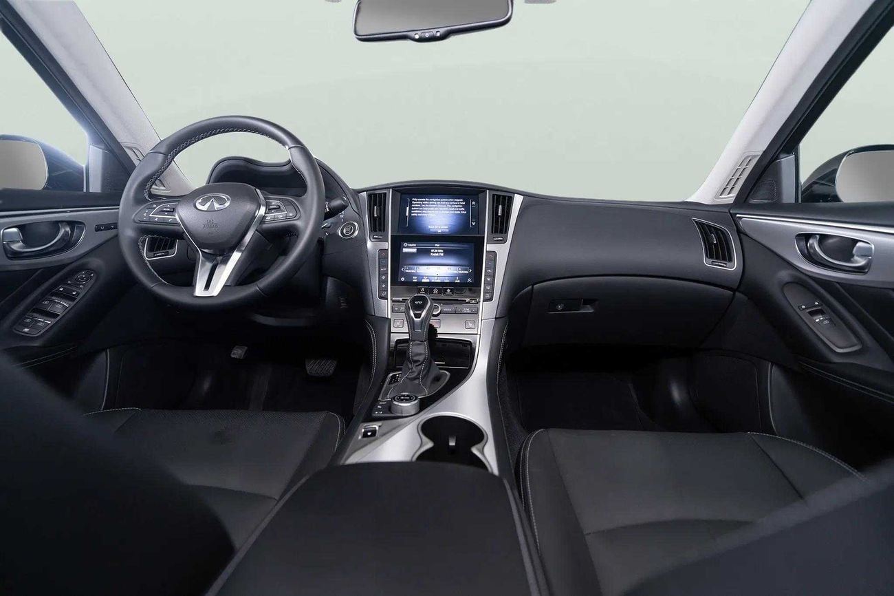 Infiniti Q50 Luxe 2.0L LUXE 3.0