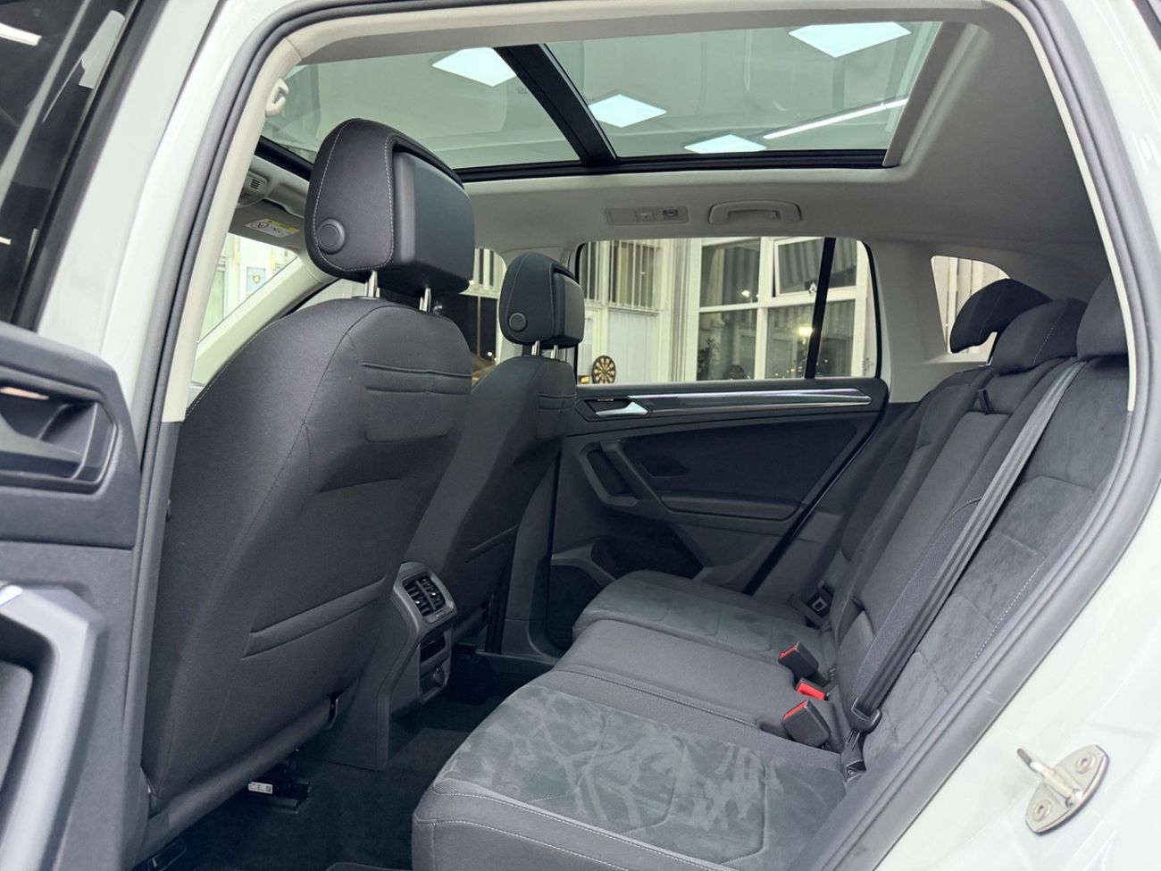 Volkswagen Tiguan 2.0 TSI Elegance