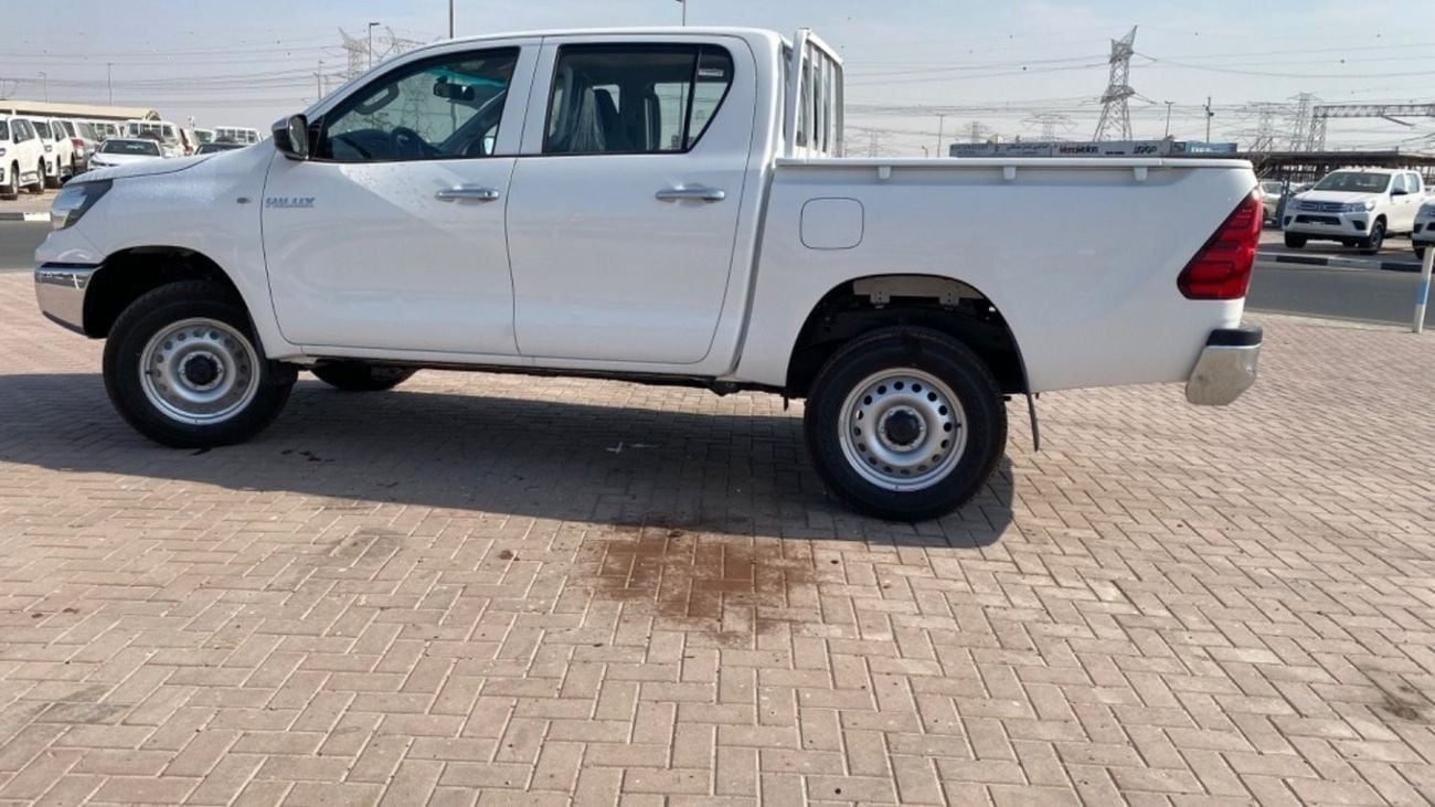 تويوتا هيلوكس GL DSL 4x4 Basic 2023 2.4L