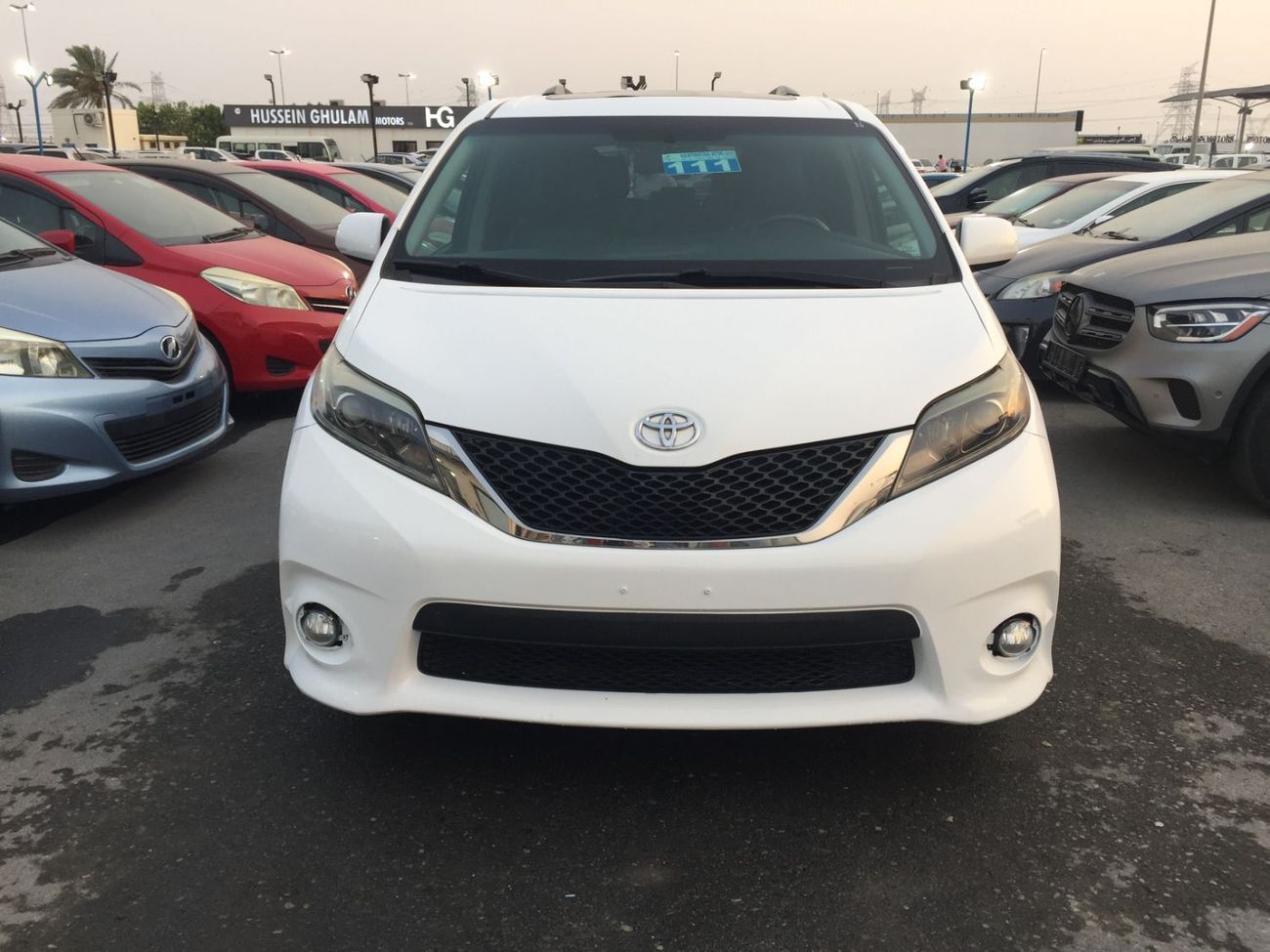 Toyota Sienna Toyota Sienna 2016 – 3.5L V6 | Petrol | Automatic | American Specs