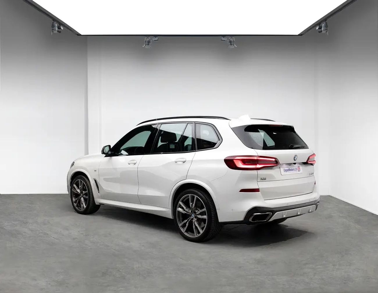 بي أم دبليو X5 M50i 4.4L