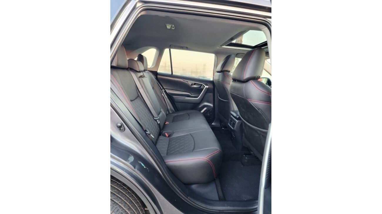 Toyota RAV4 TOYOTA RAV 4 XLE FULL OPTION