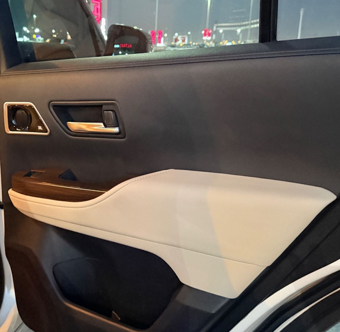 تويوتا لاند كروزر GXR 3.5L