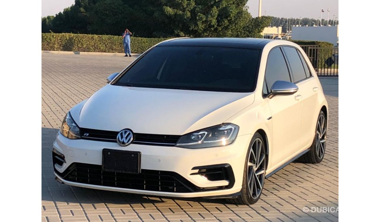 فولكس واجن جولف Volkswagen Golf A fully serviced agency condition ready for registration