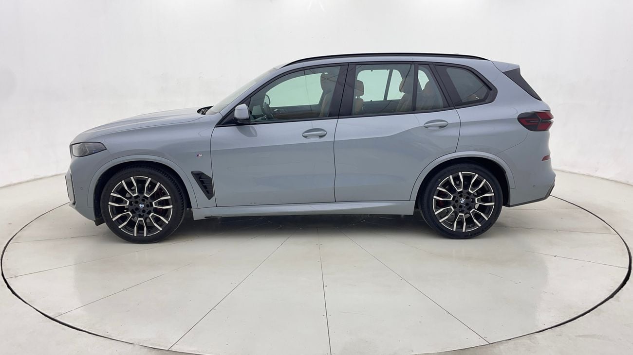 بي أم دبليو X5 XDRIVE 4OI M SPORT PRO 3 | بدون دفعة مقدمة | اختبار القيادة في المنزل