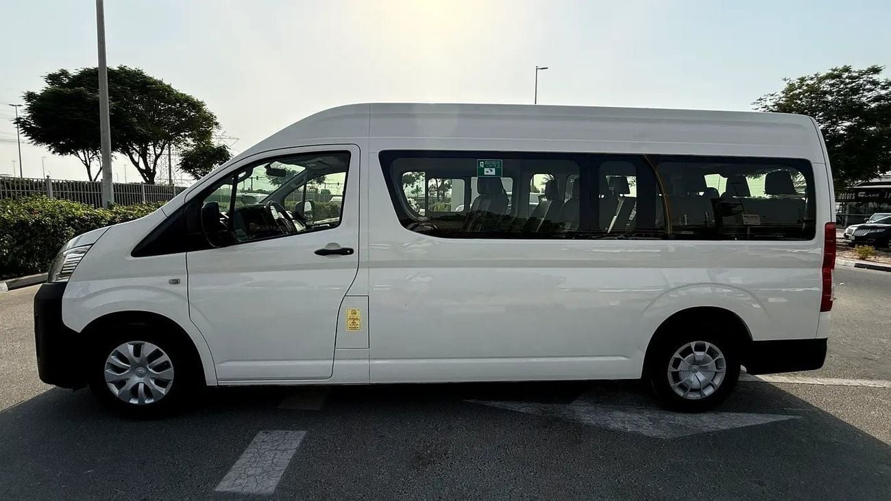 Toyota Hiace GL GCC Specs! 13seat! Excellent condition