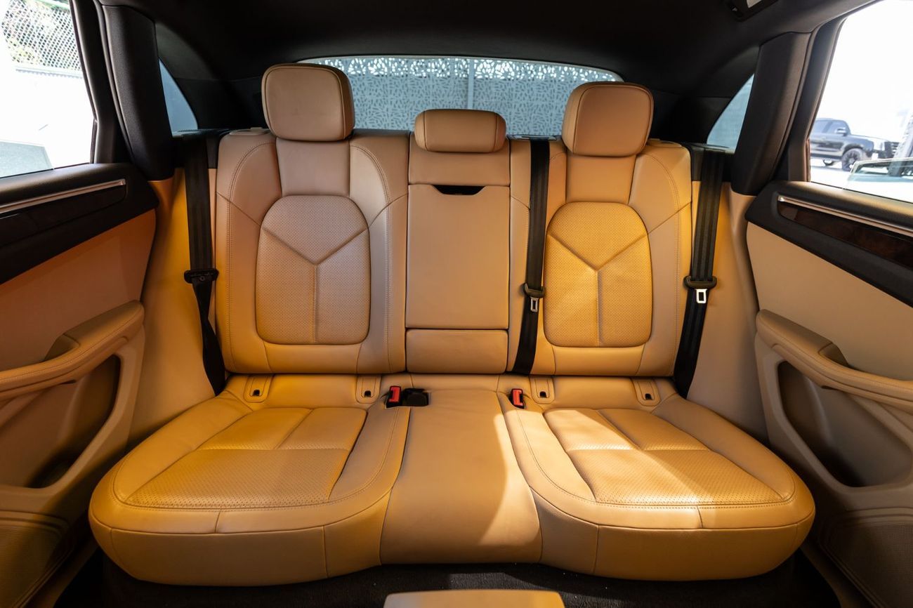 Porsche Macan Std 2.0L (252 HP)