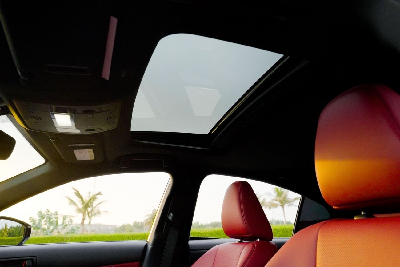 Lexus IS350 3years warranty and2 years service Contact number 0507273386