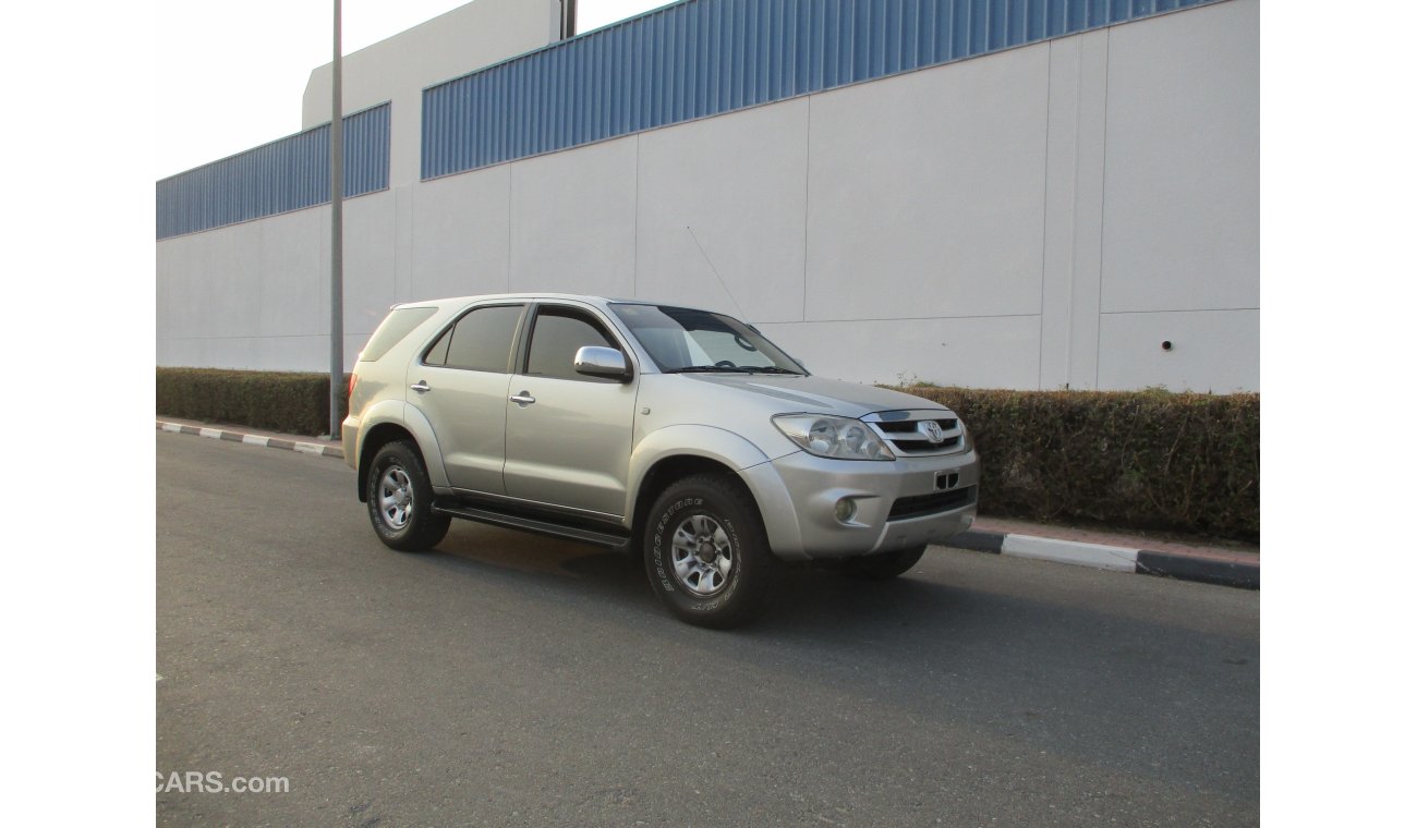 Toyota Fortuner 2.7 gulf 2006 full automatic 4 cylinder 4x4