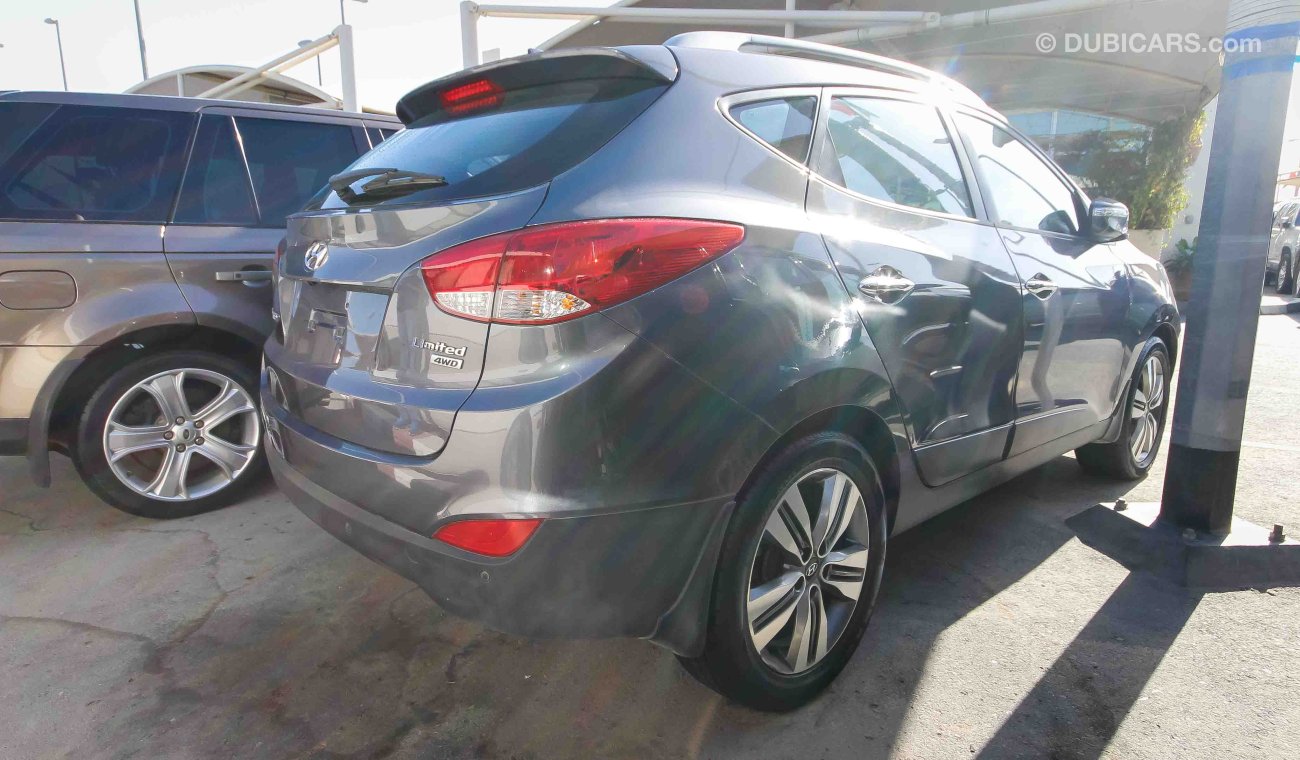 Hyundai Tucson Limited 4WD