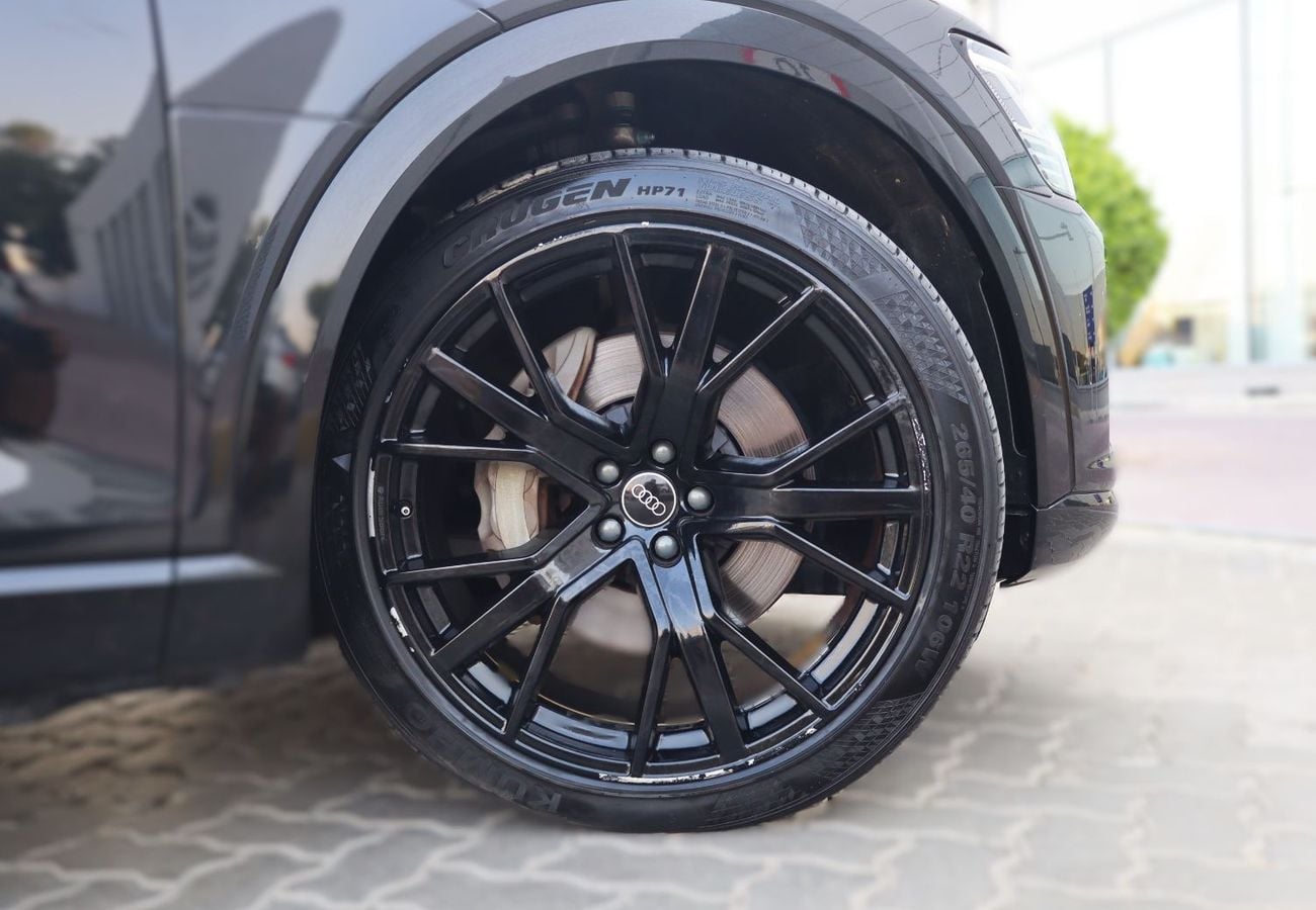 Audi Q8 etron 55 quattro S Line