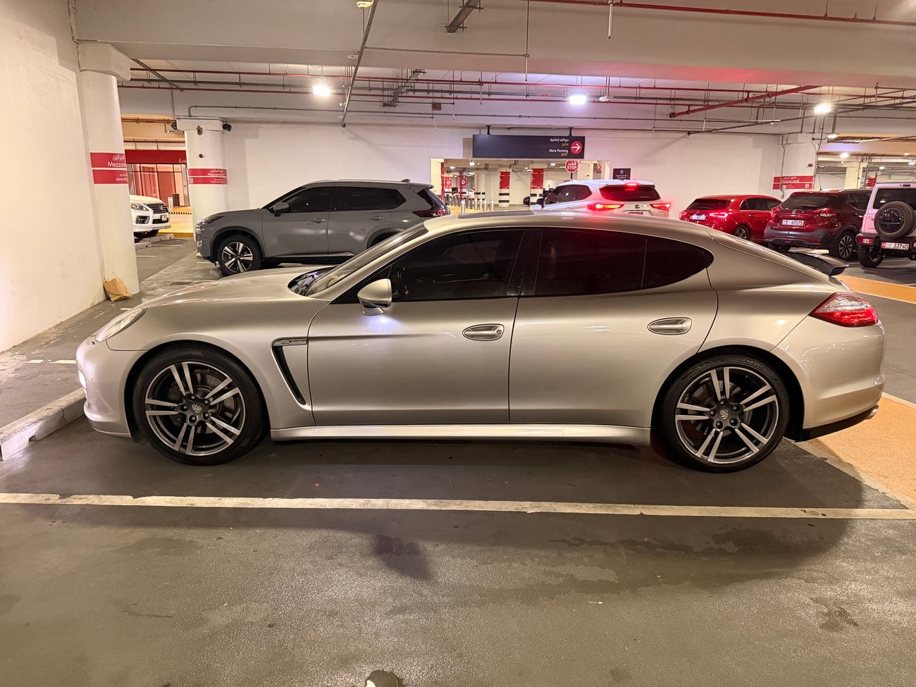 بورش باناميرا V6