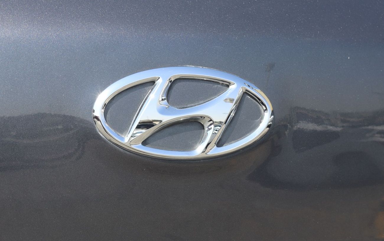 هيونداي كريتا هيونداى كريتا -2020 - خليجى بدون حوادث - محرك 1.6L - ممشى 88000 بحاله ممتازه